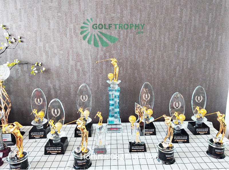 Cúp golf pha lê