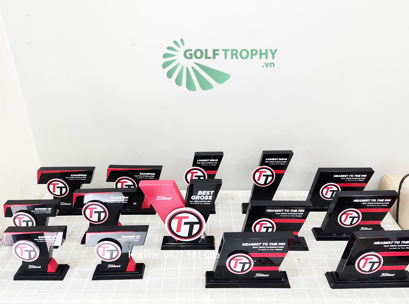 Cúp thiết kế thương hiệu Titleist