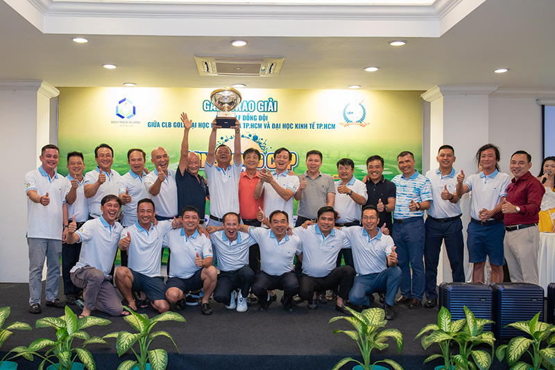 Giải golf tranh cúp giữa đại học Bách Khoa và đại học Kinh Tế TP.HCM